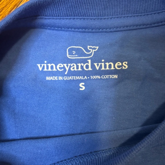 NWT Vineyard Vines Men’s USA Flag Whale Short-Sleeve Tee, Blue Wave color, S. - Picture 3 of 5